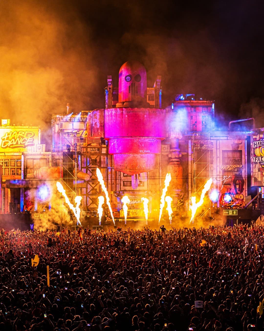 #tb to this year's Hard Dance Factory Stage π₯