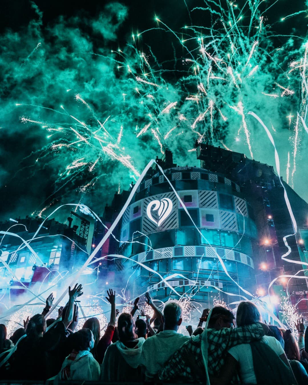 How we miss those magical moments. Do you? ๐
