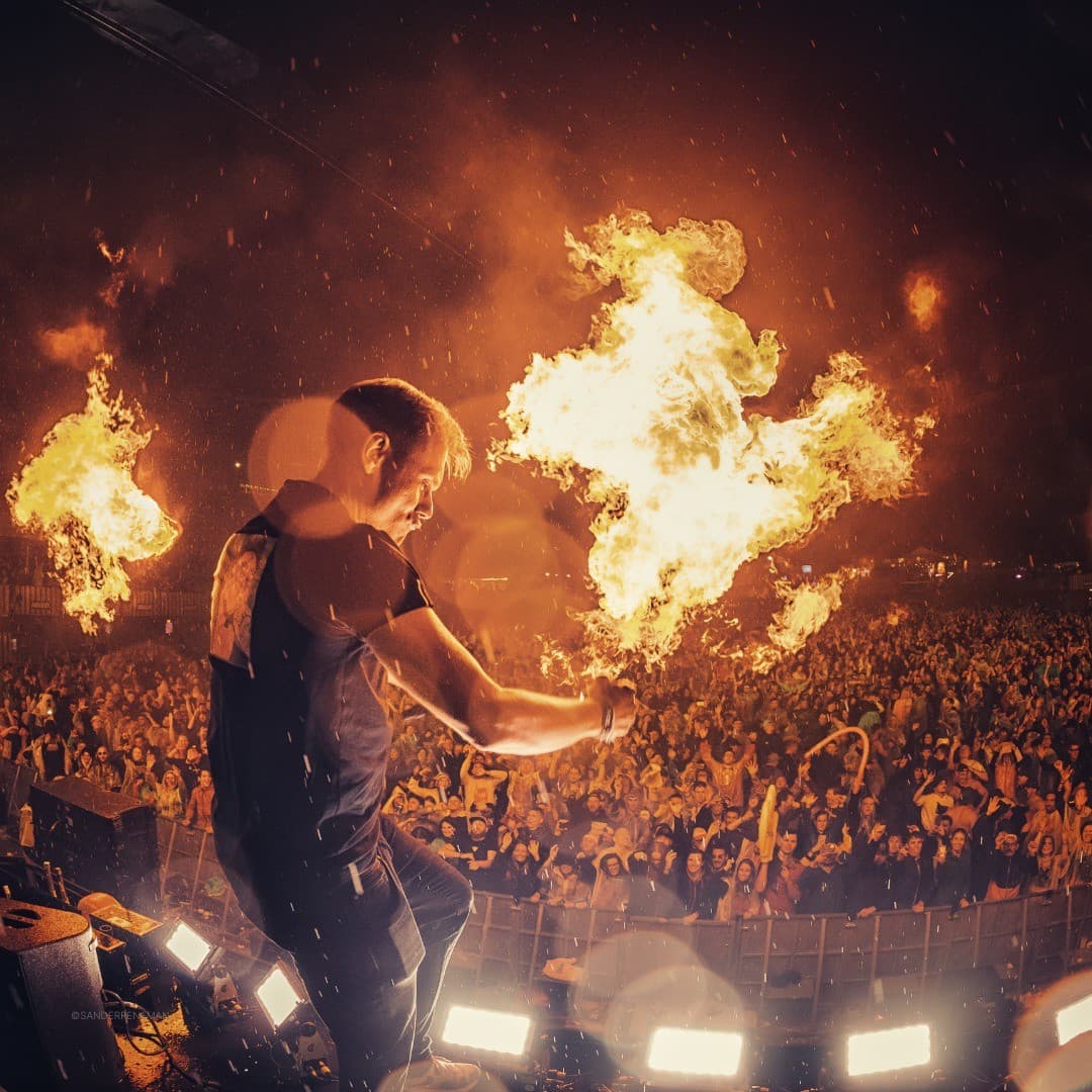 "There is something really powerful in celebrating music together." - Armin van (1/3)