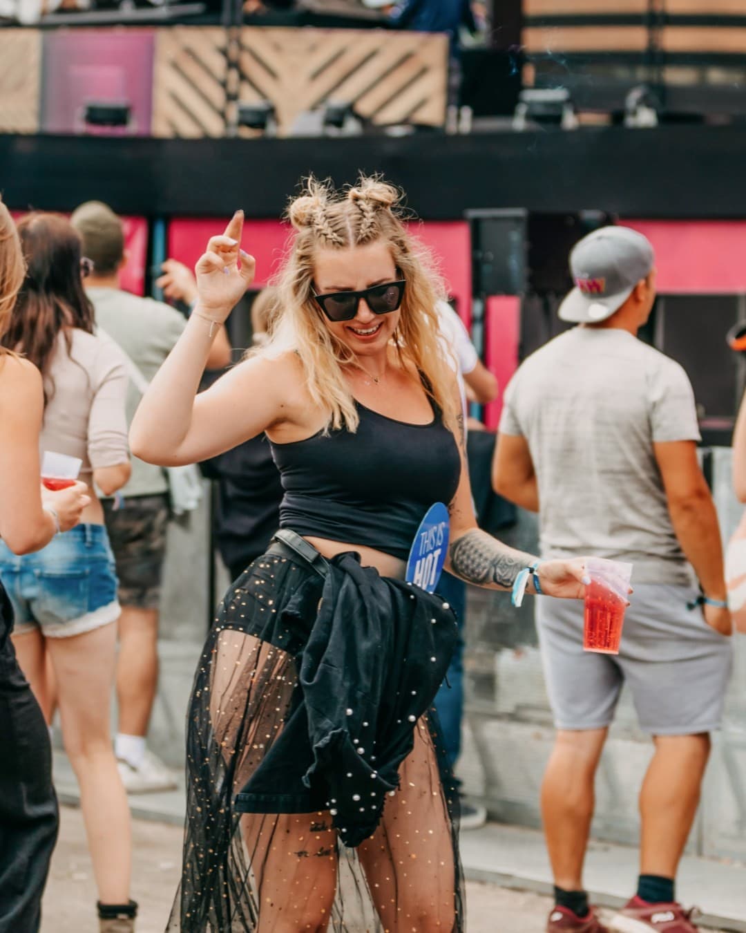 Is there anything better than dancing to fine beats at a festival? Don't think s (3/3)