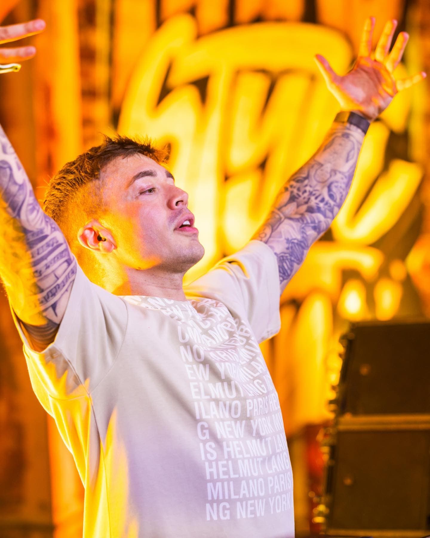 Heating up the Hard Dance Factory with @headhunterz ๐ฎโ๐จ๐ฅ Tag a friend who has (3/3)