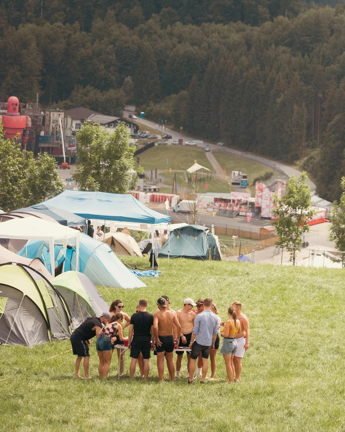 Our campsite, a never ending party ☀️ (2/5)
