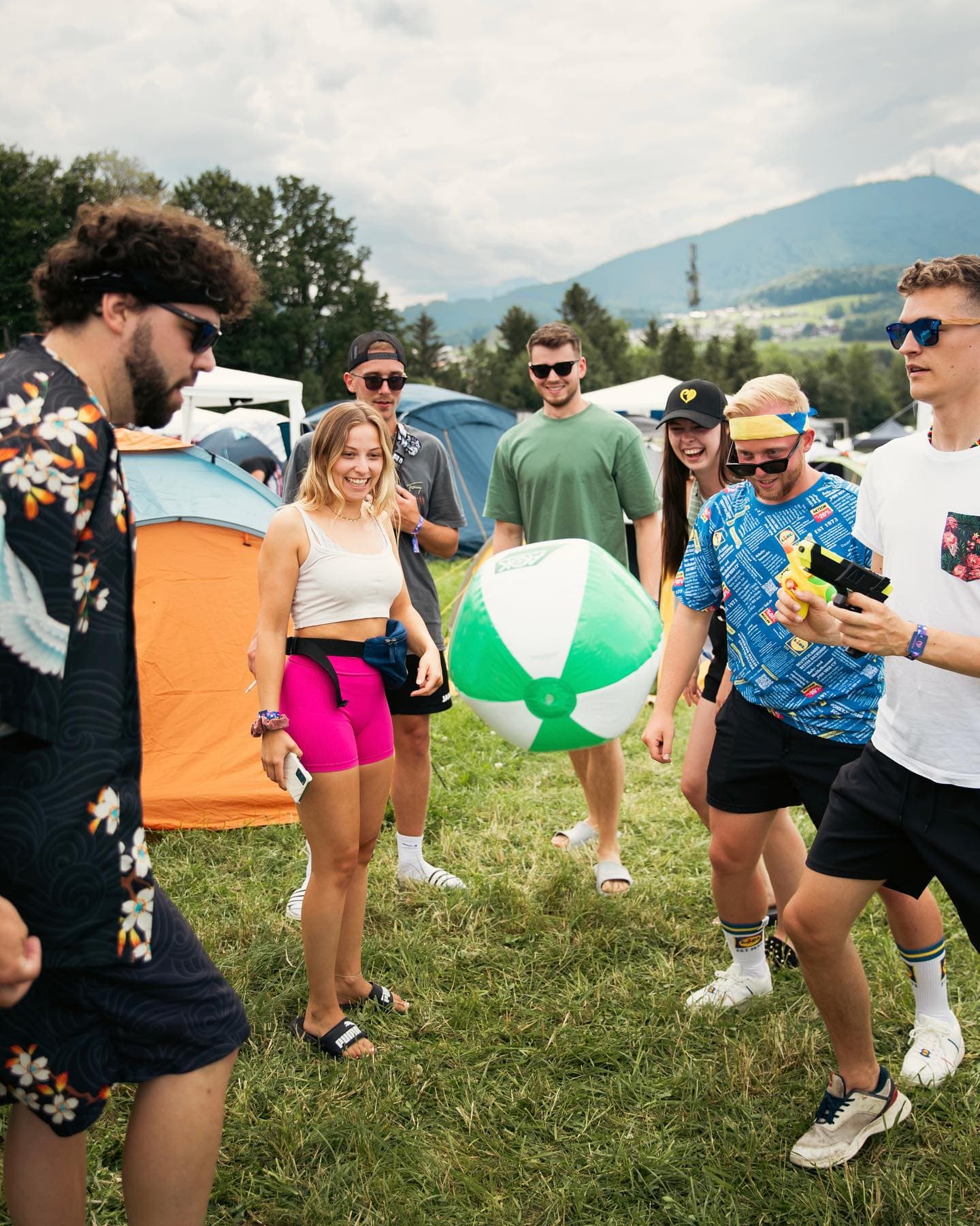 Our campsite, a never ending party ☀️ (5/5)