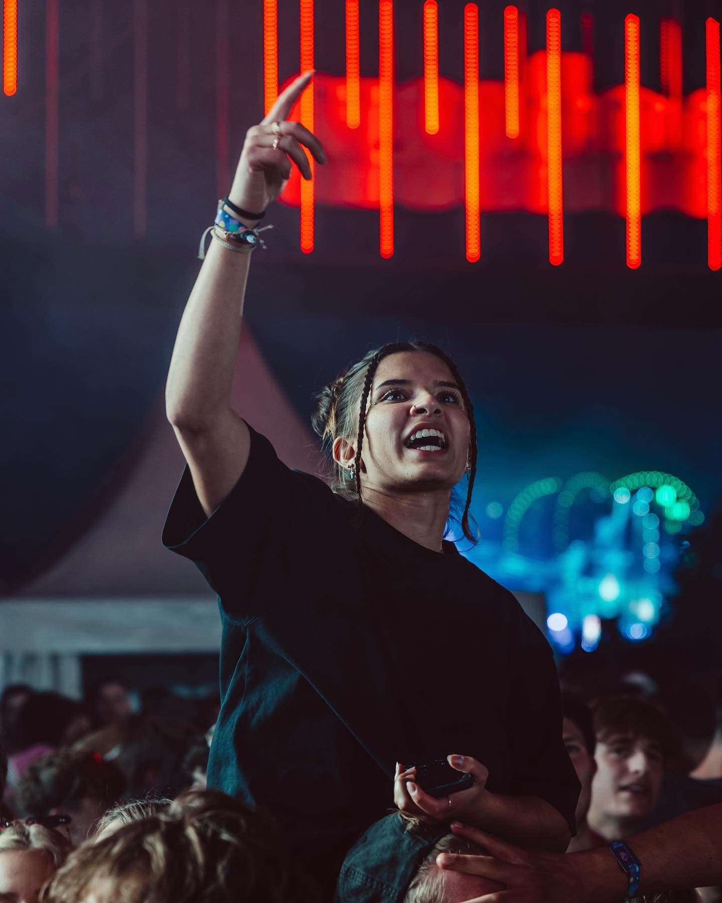 The final hours of have started. Let's soak up every last moment, dance l (4/4)