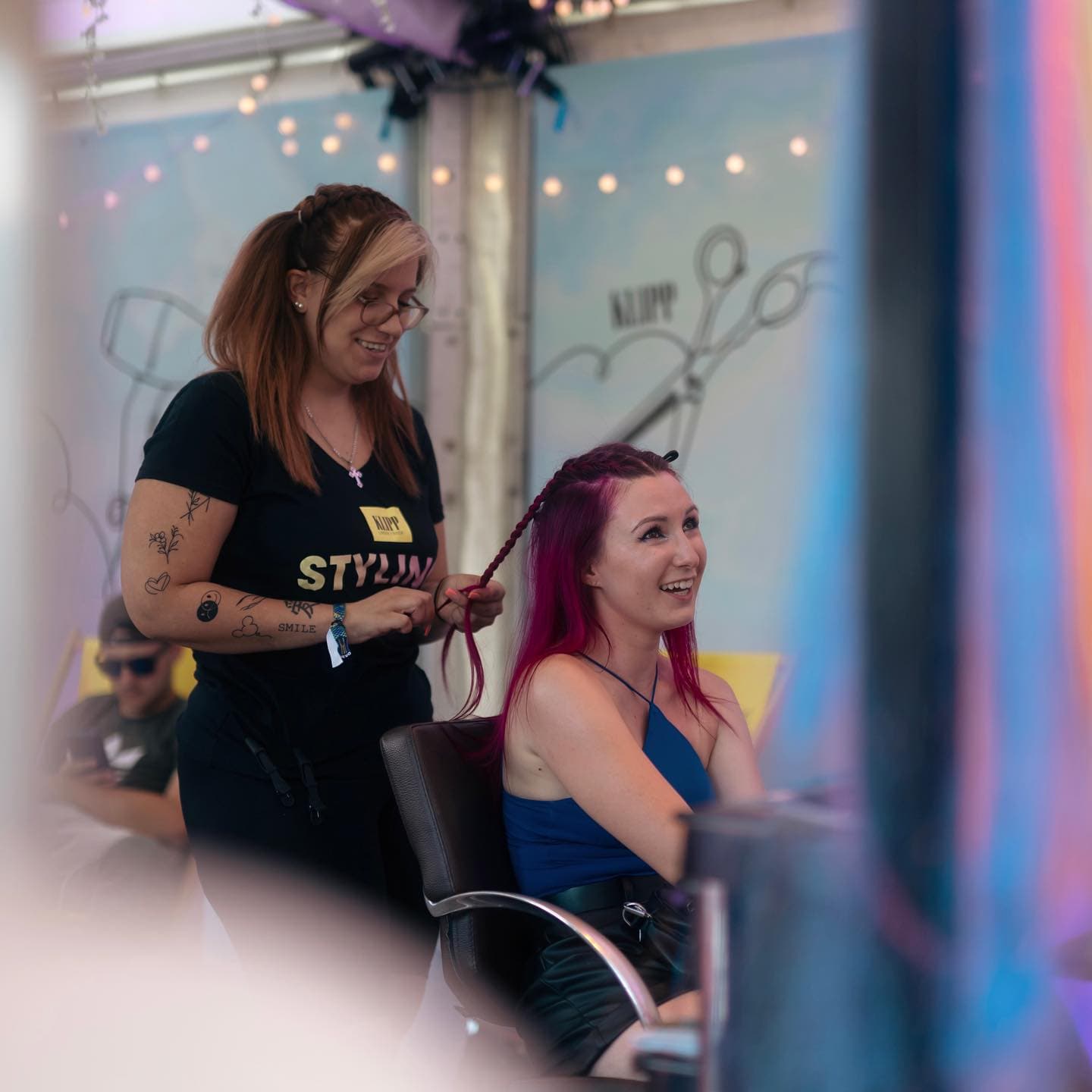 Grab the chance and get your hair done at the KLIPP Styling Lounge! Start into t