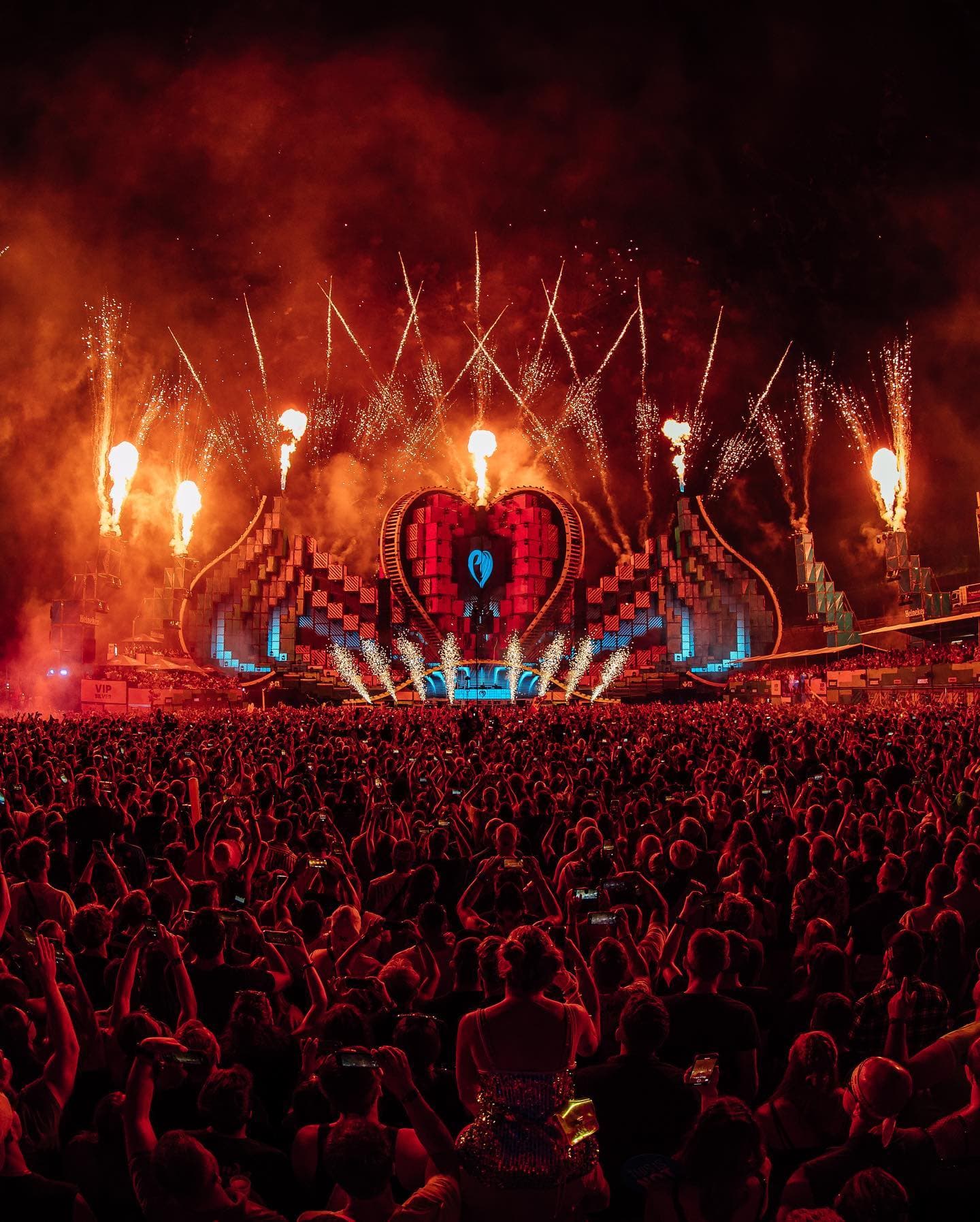 Still hard to realize what happened this Saturday… I was playing this festival i (8/10)