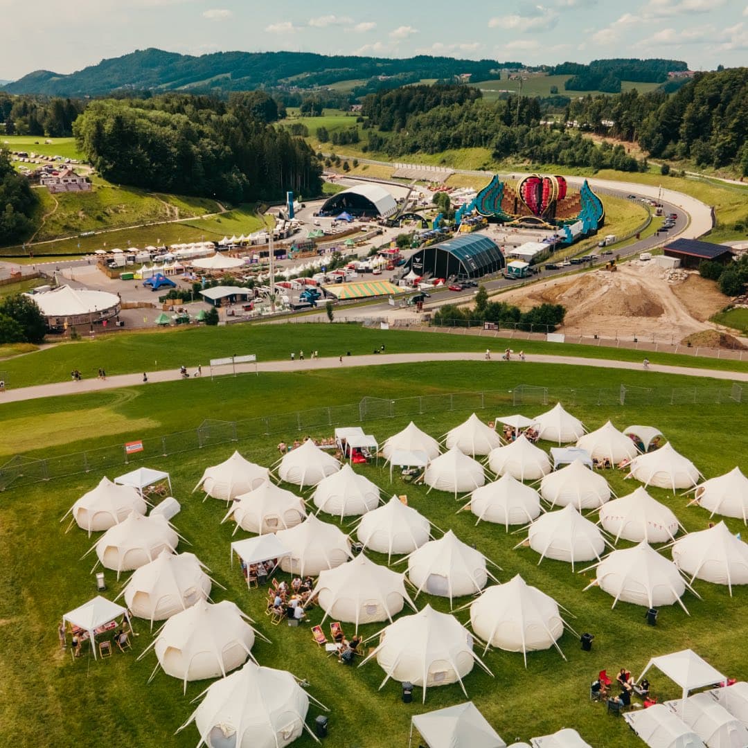 Do you enjoy camping but also crave a touch of luxury? If so, our Comfort Campsi (2/7)
