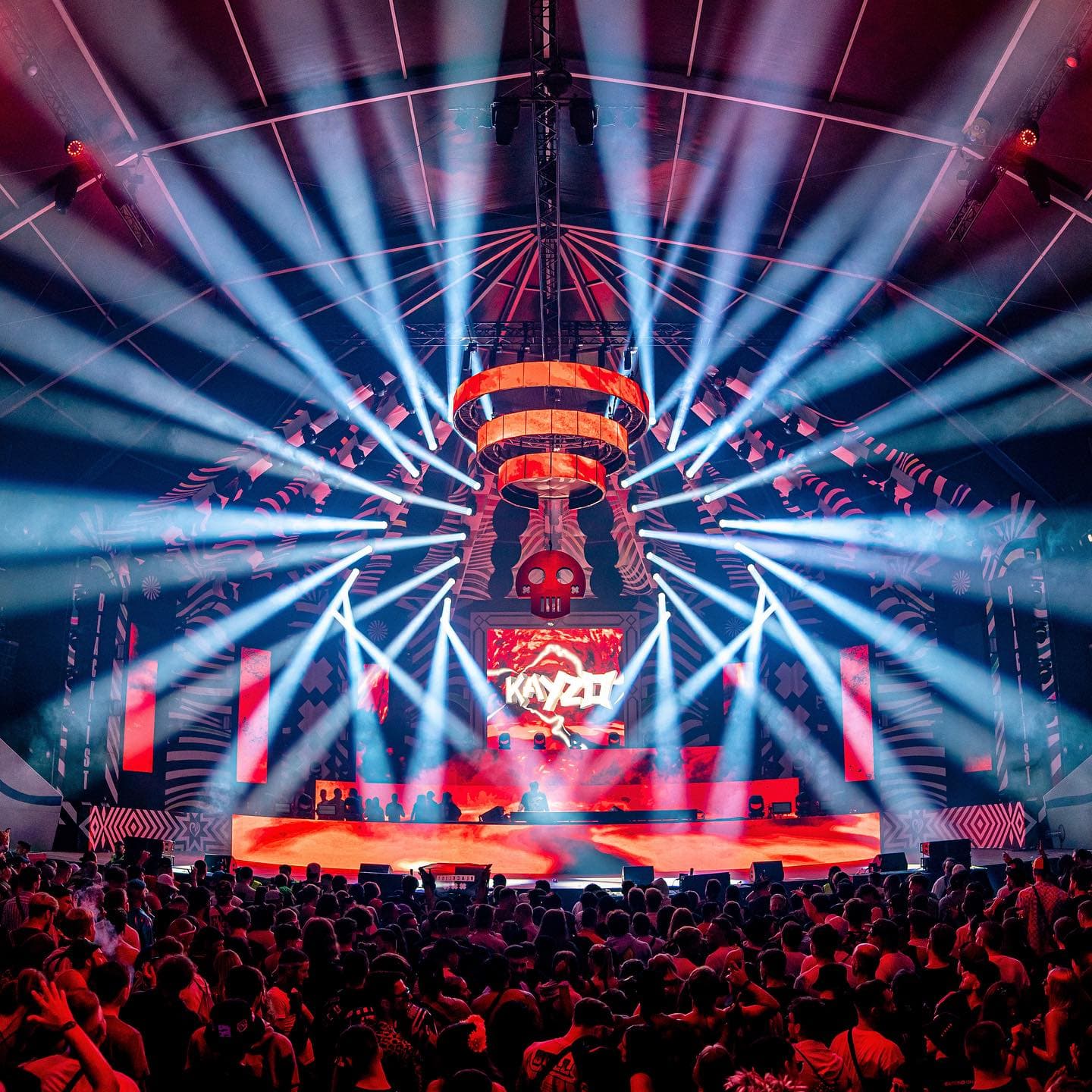 If you had to choose, which day would you join our Club Circus stage?! π€ WED π (3/4)