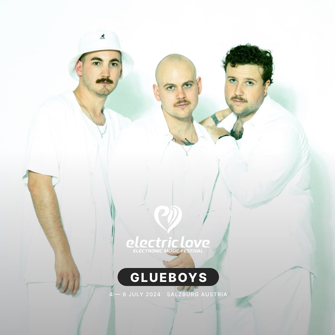 These 3 authentic guys are the heroes from tomorrow! Letβs go bonkers with the G