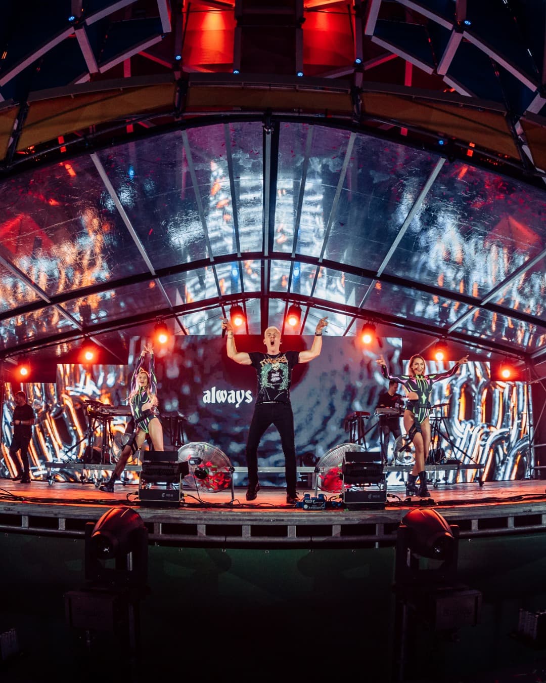 @scooterofficial brought the fire, and the love tribe felt every beat! Ready for (2/2)