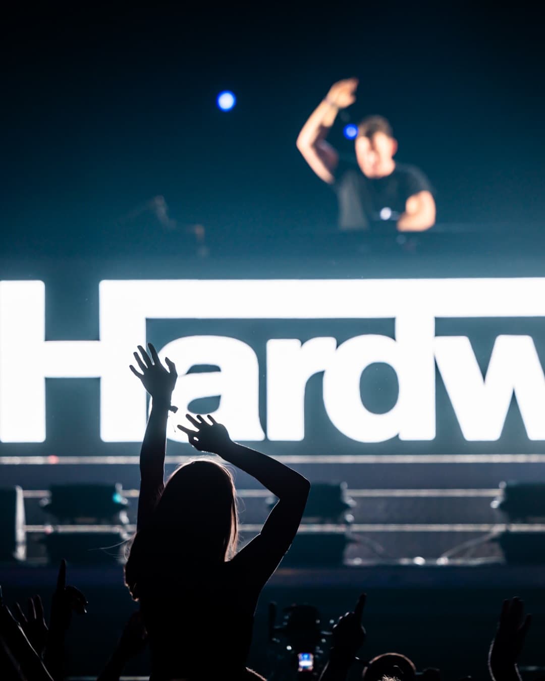Remember the energy during the @hardwell set in 2023? Get ready to crank it up e (1/2)