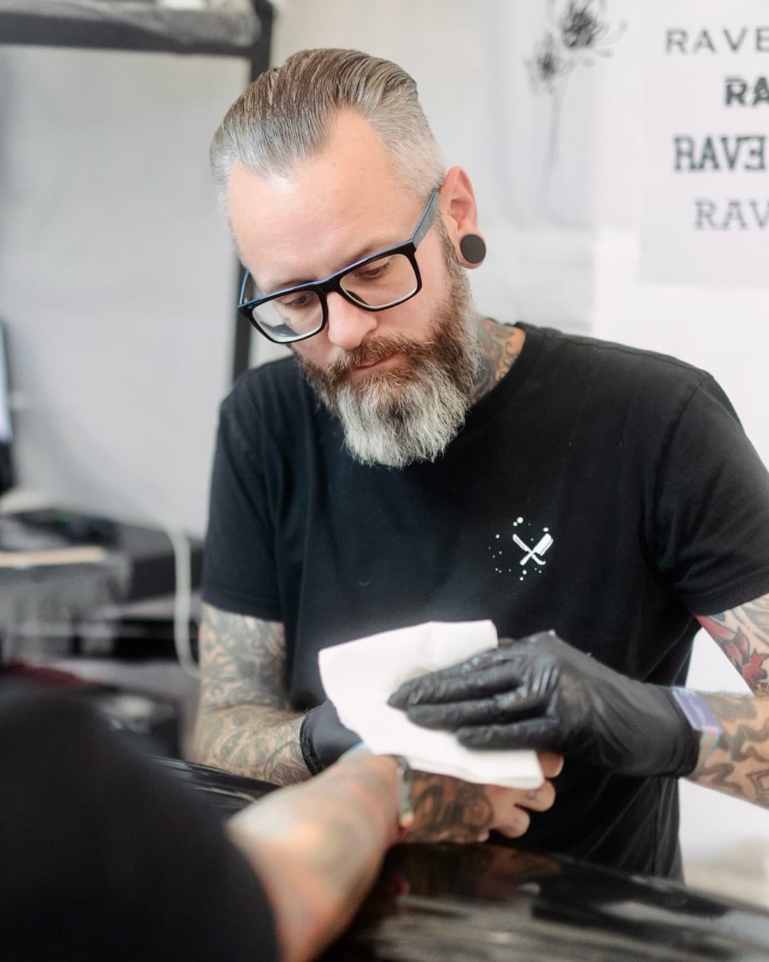 ๐๐ป๐ธ ๐จ๐ฝ๐ด๐ฟ๐ฎ๐ฑ๐ฒ ๐ฎ๐ ๐๐๐! ๐ค This year weโre taking your tattoo experie (1/2)