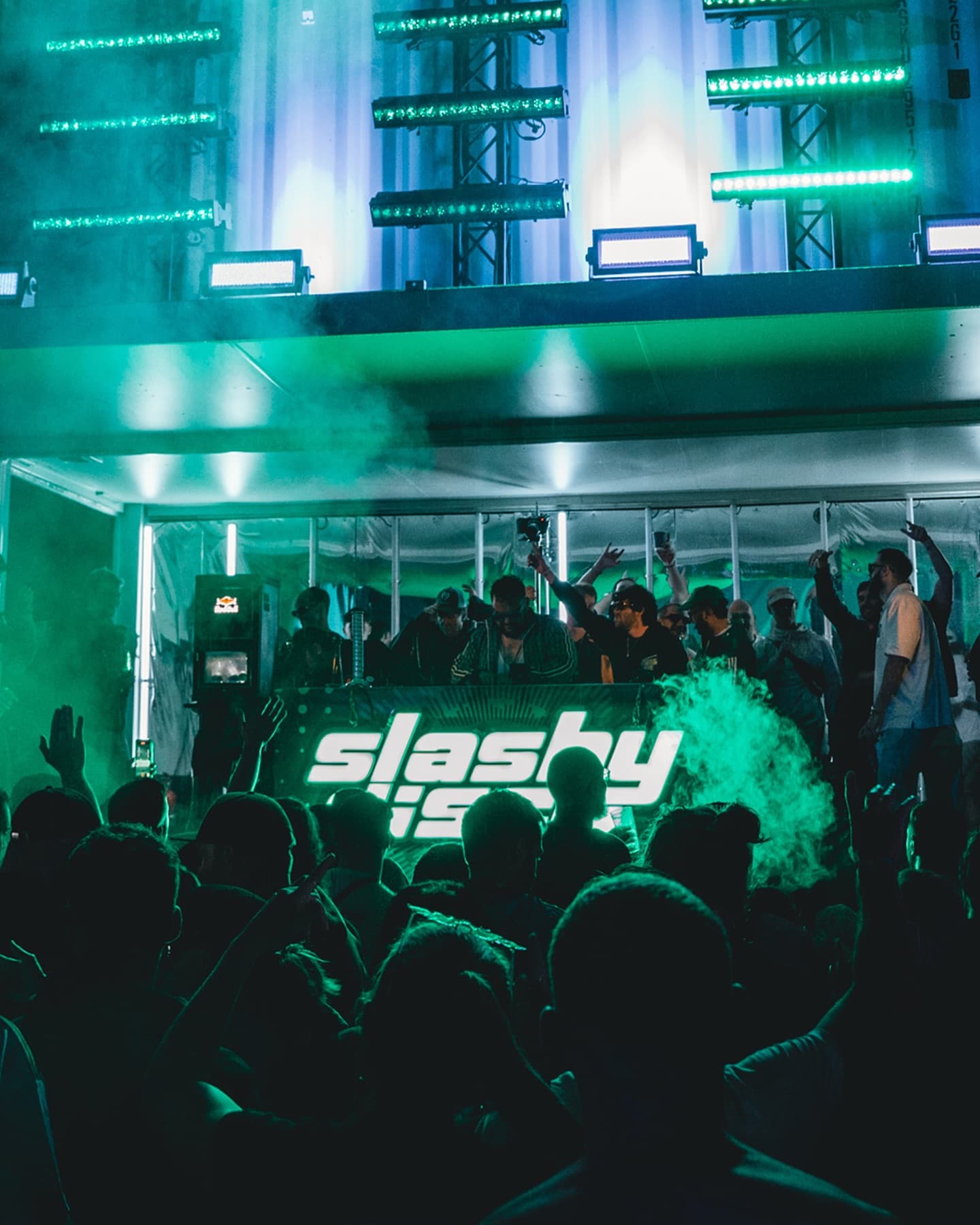 Celebrate Disco, House and pure energy at the BlueBoxx with a line-up carefully (1/2)