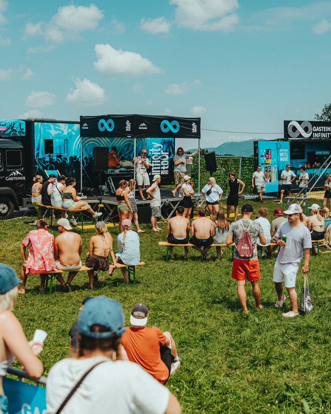 The Gasteiner Infinity Area is in full swing! ๐ Come join the fun with unique g (3/4)