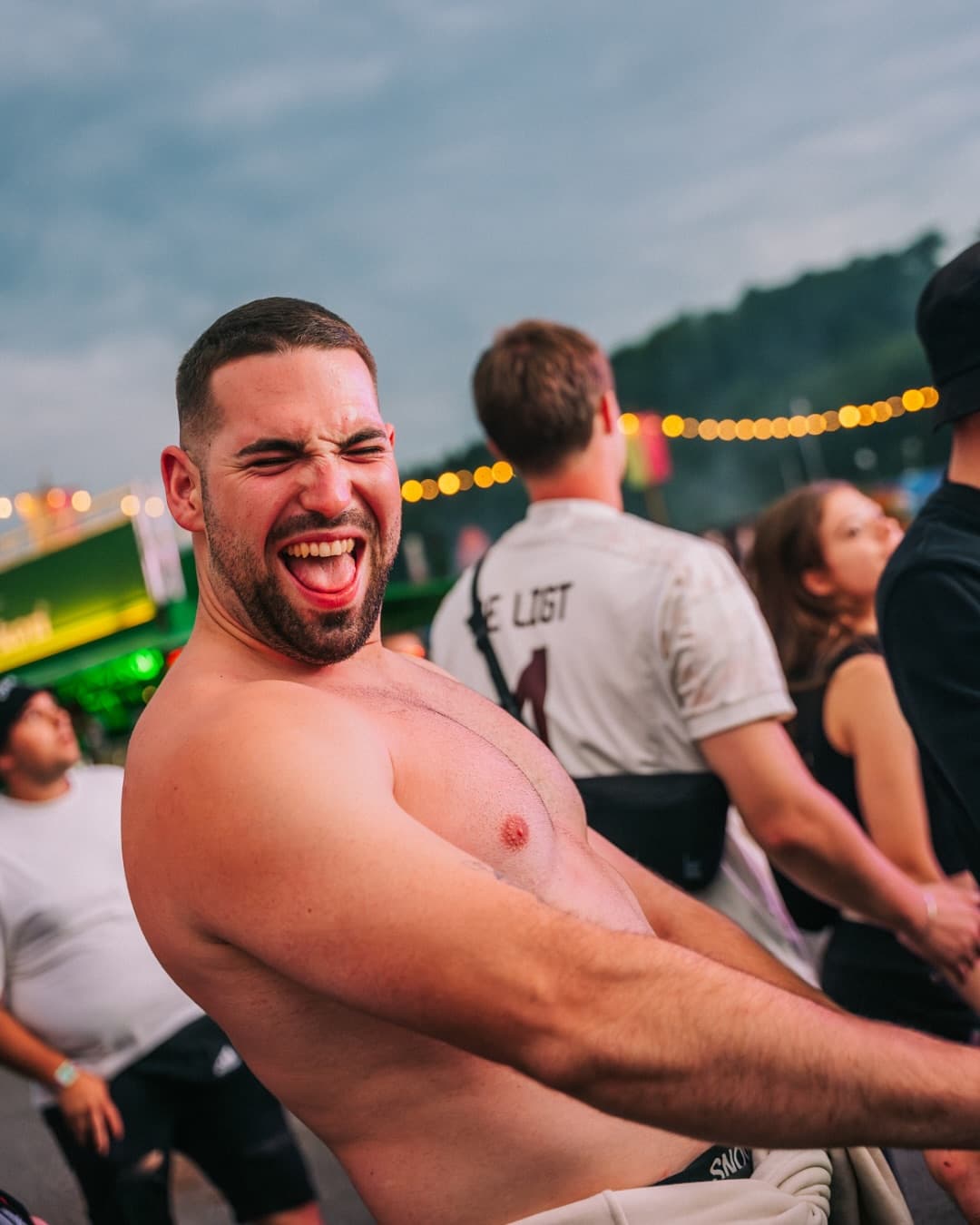 The new Heineken Starclub just hits different ๐ ๐๐๐๐๐ง๐ฅ๐๐ ๐๐ข๐ฉ๐ โ๐ฎ๐ฒ (3/3)