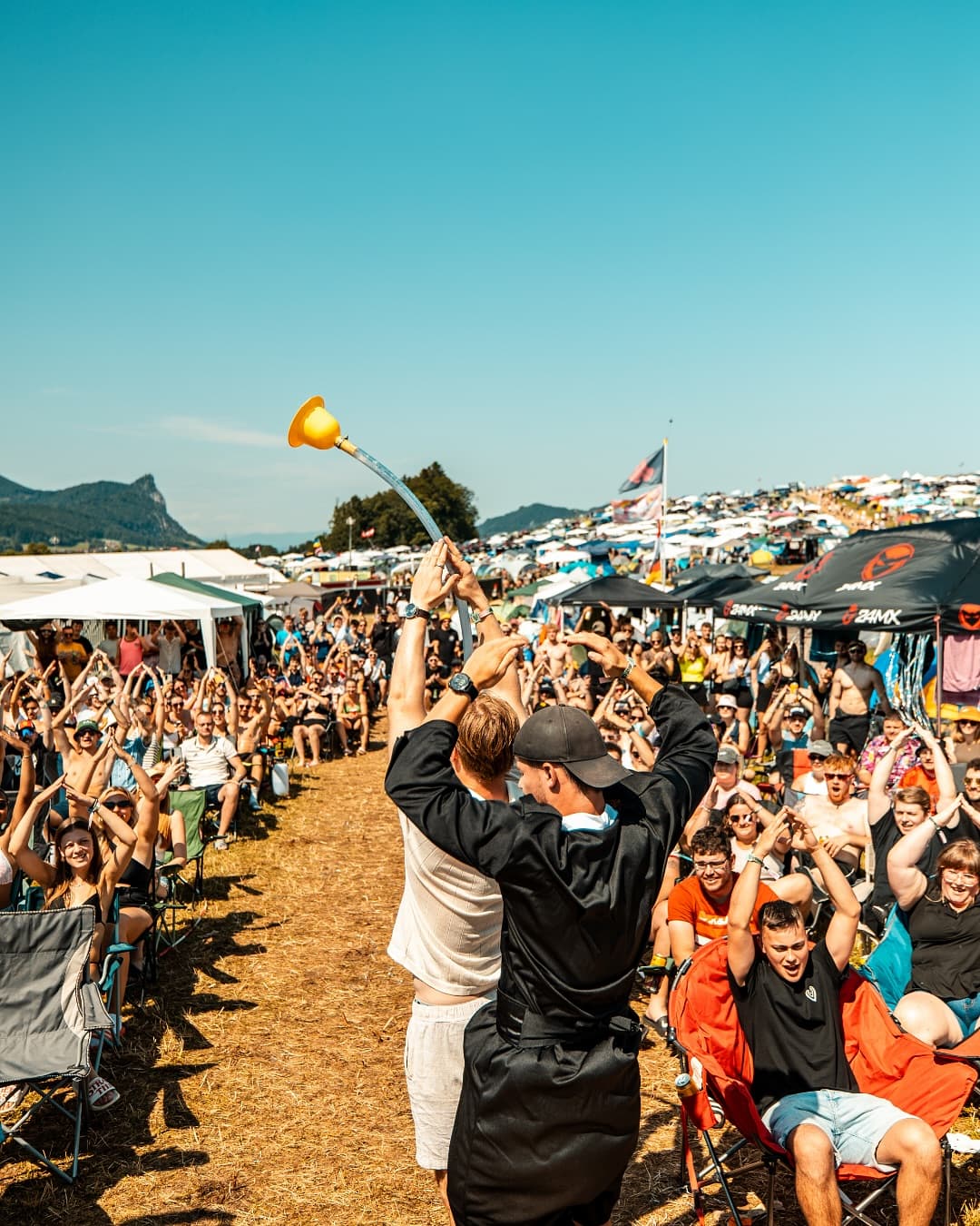 11:00 Biermesse - you know we had to be there ๐บ๐ฅ Who else made it? ๐๐ผ ๐๐๐ (2/5)