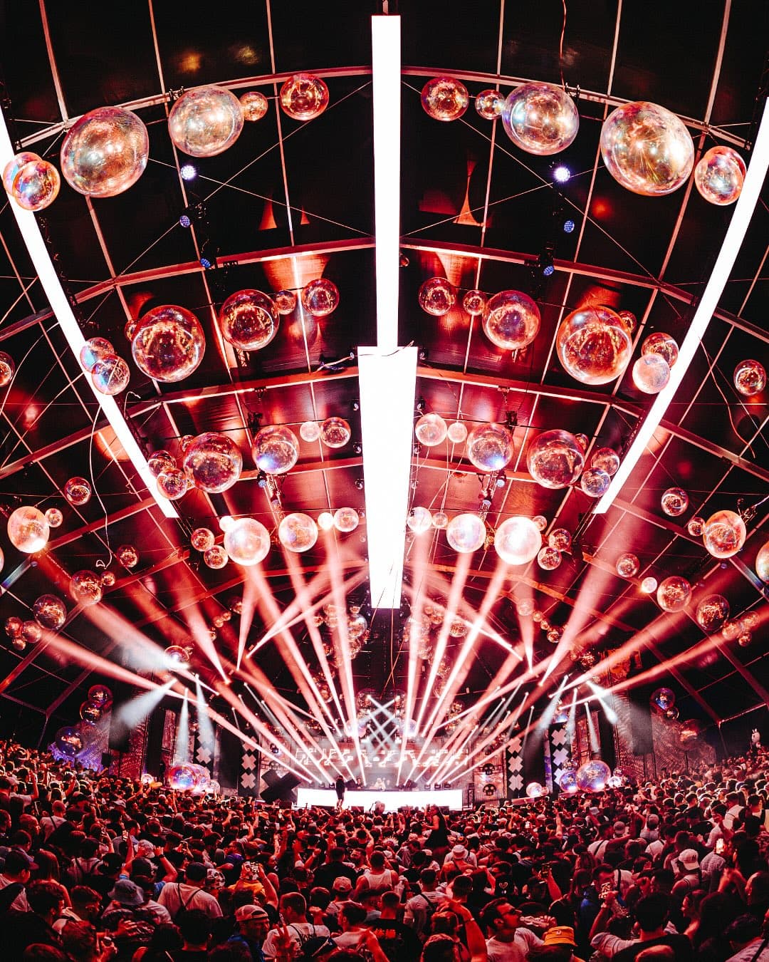 Canโt go wrong with a @subfocus DnB set at Club Circus. ๐ชฉ๐ฅ ๐๐๐๐๐ง๐ฅ๐๐ ๐ (1/6)