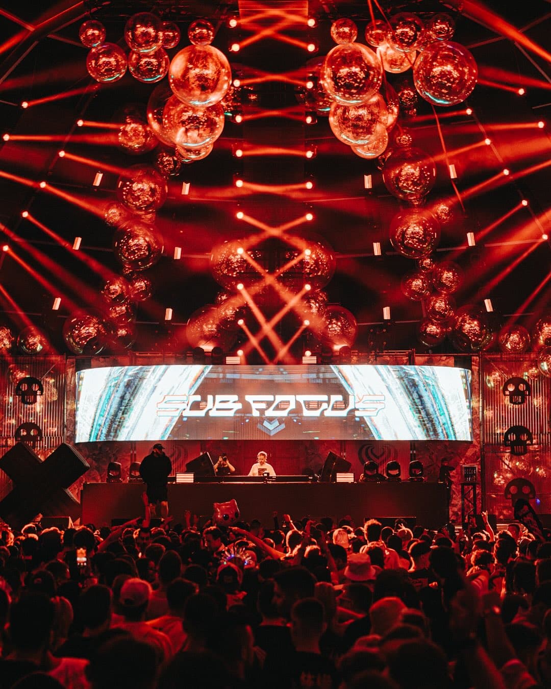 Canโt go wrong with a @subfocus DnB set at Club Circus. ๐ชฉ๐ฅ ๐๐๐๐๐ง๐ฅ๐๐ ๐ (4/6)