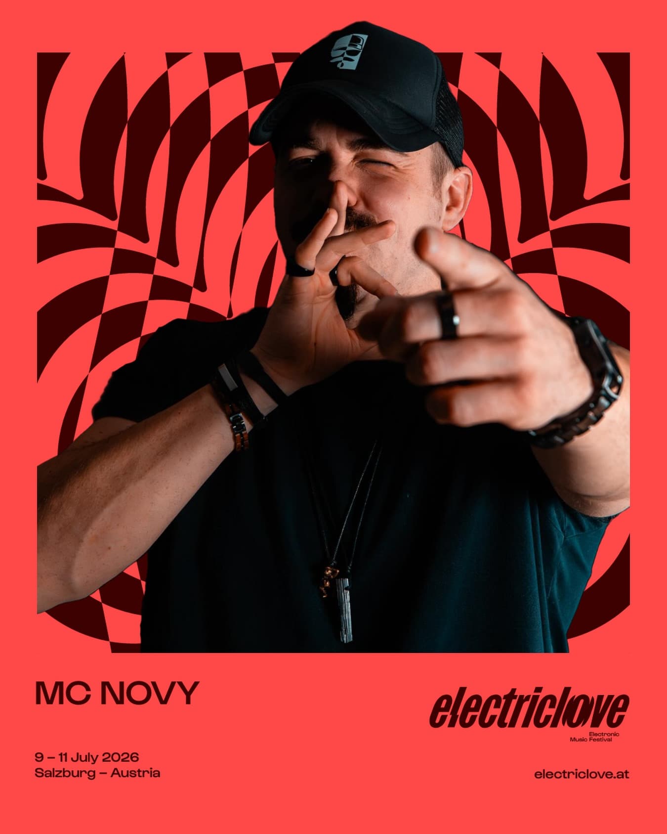 The host of the Shutdown Stage @mcnovy_official โค๏ธโ๐ฅ๐ค Price phase ends 31.12