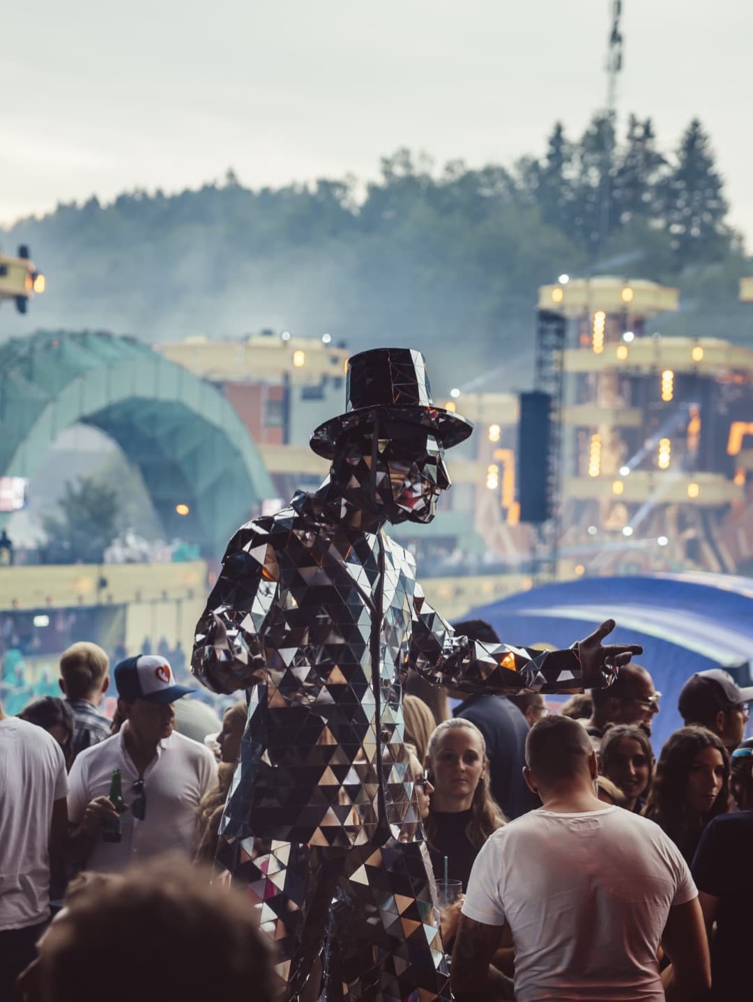 Cupra Platin VIP Lodge tickets are almost SOLD OUT! This is your wake-up call! G (7/9)