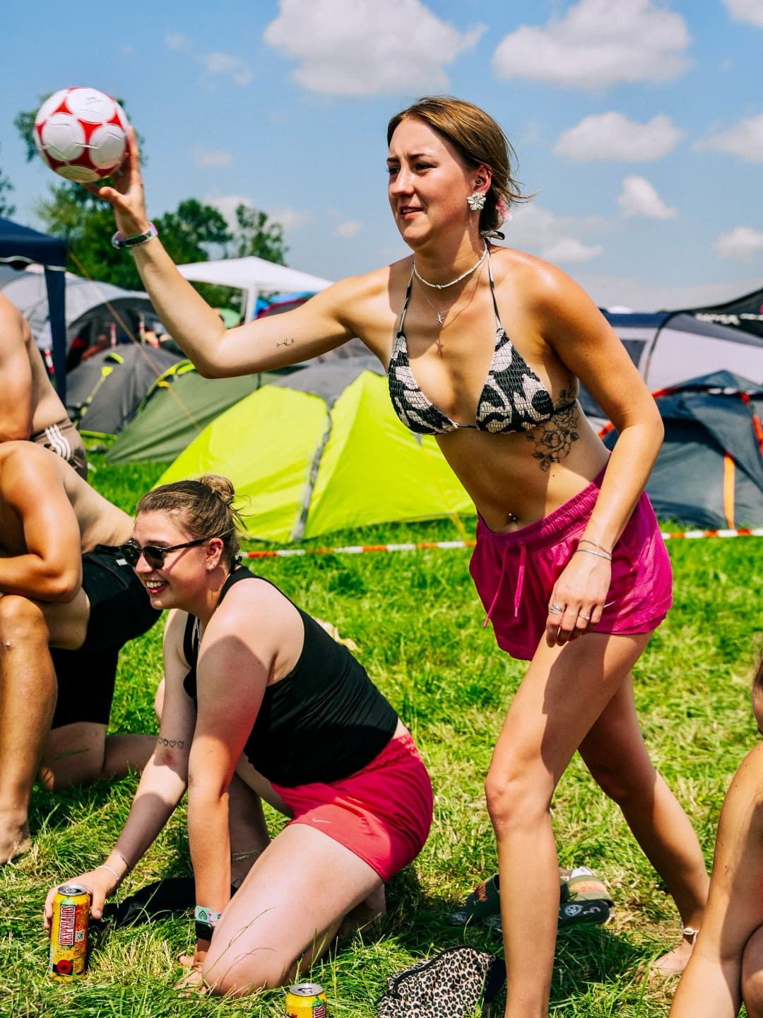 Home is where our tent is! ❣️⛺️ Wanna skip the heavy lifting? Check out the camp (2/4)