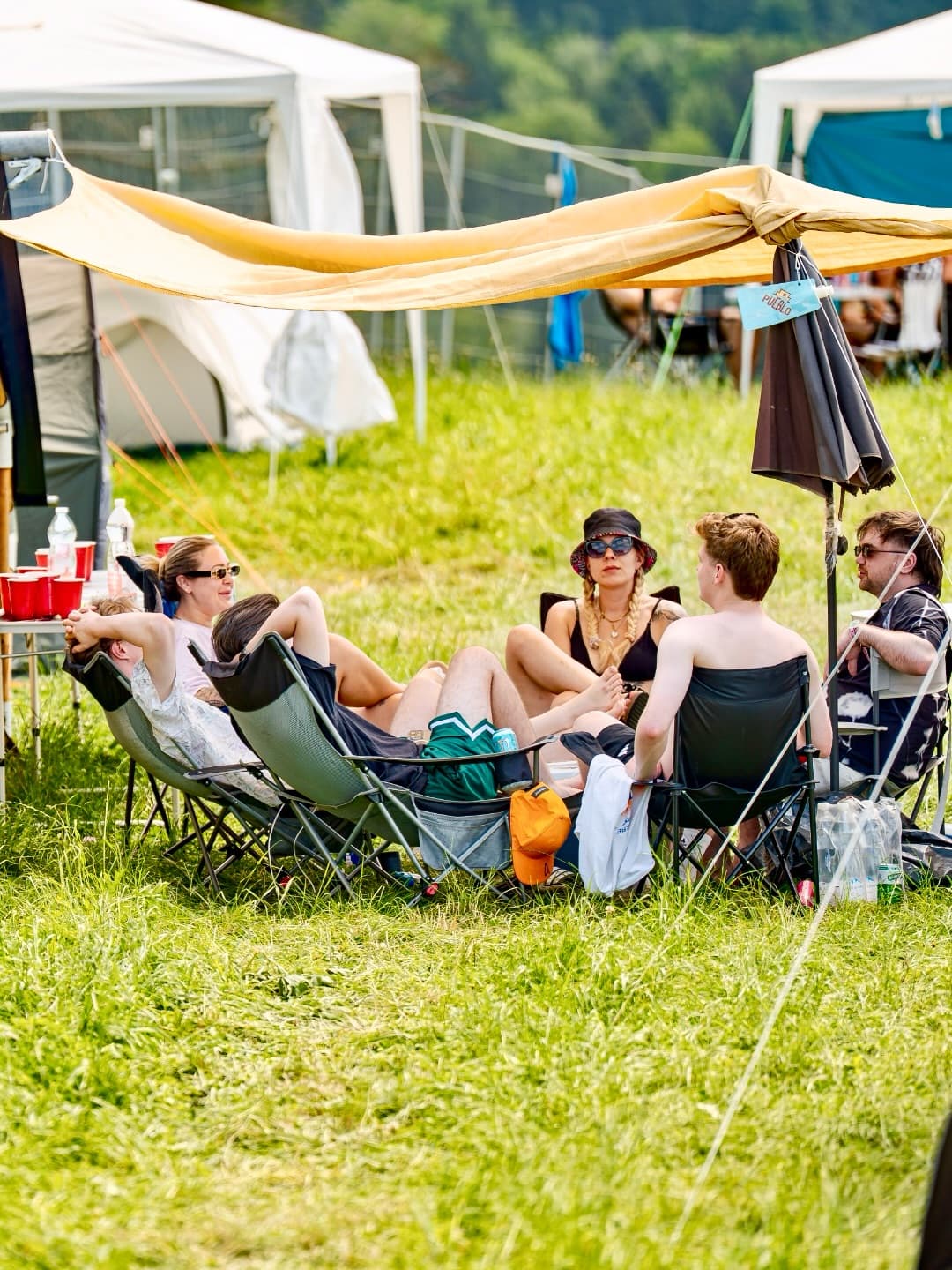 Home is where our tent is! ❣️⛺️ Wanna skip the heavy lifting? Check out the camp (4/4)