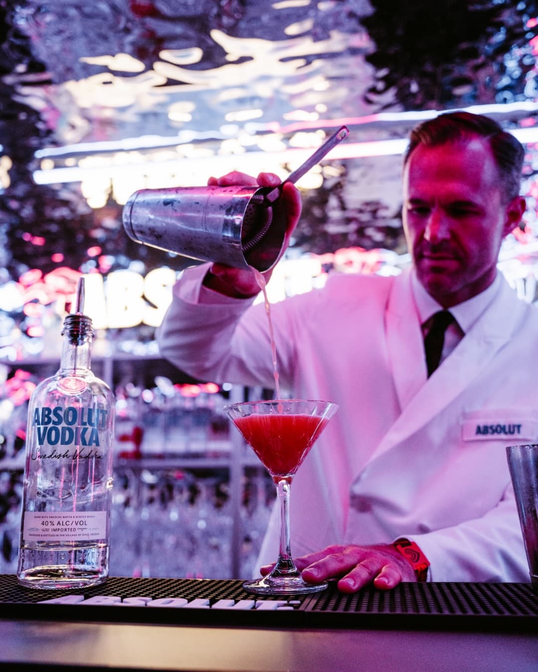 ABSOLUT is everywhere - from the campsite to the CUPRA Platin VIP Lodge and acro (5/5)