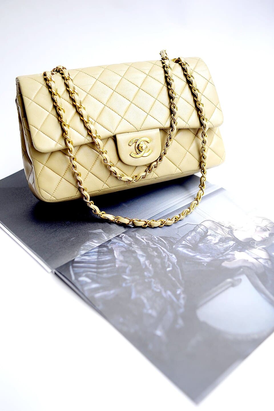 Lagerfeld's Chanel 2.55 Revival