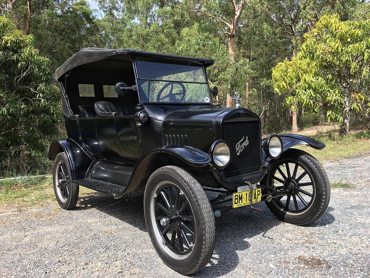Model T (Mass-Production Automobile)