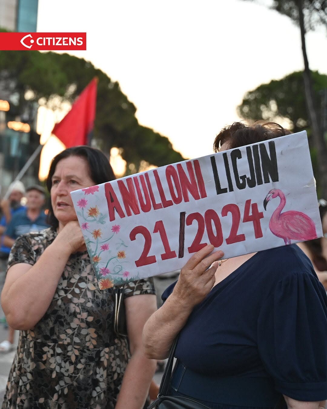Në ditën e 38-të të protestave të përditshme, qytetarët u mblodhën sërish para Kryeministrisë, (10/10)