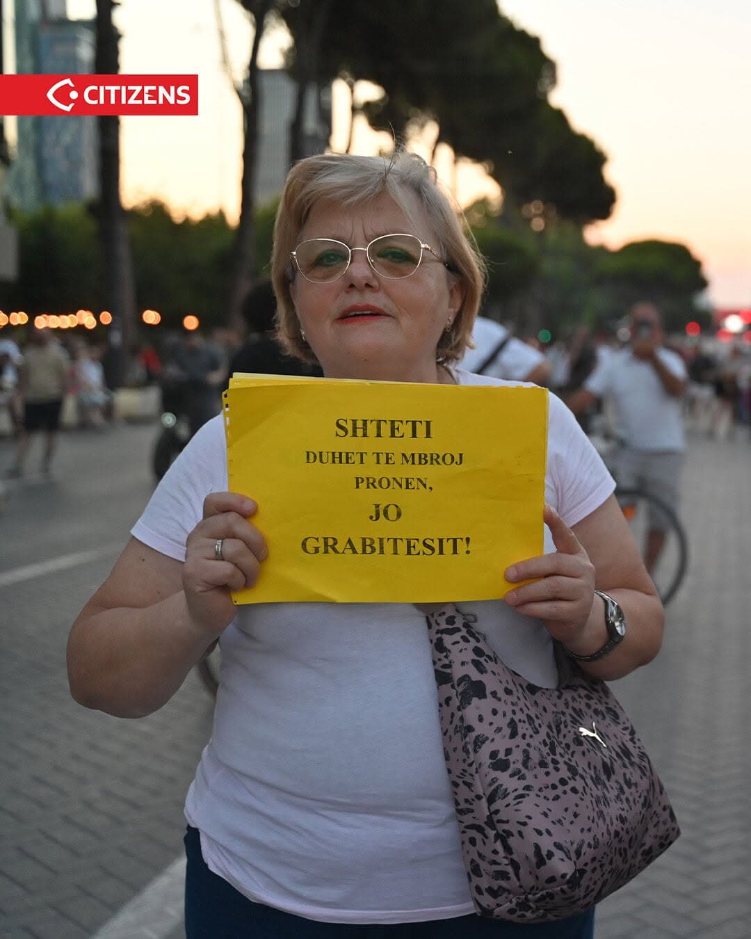 Në ditën e 38-të të protestave të përditshme, qytetarët u mblodhën sërish para Kryeministrisë, (9/10)
