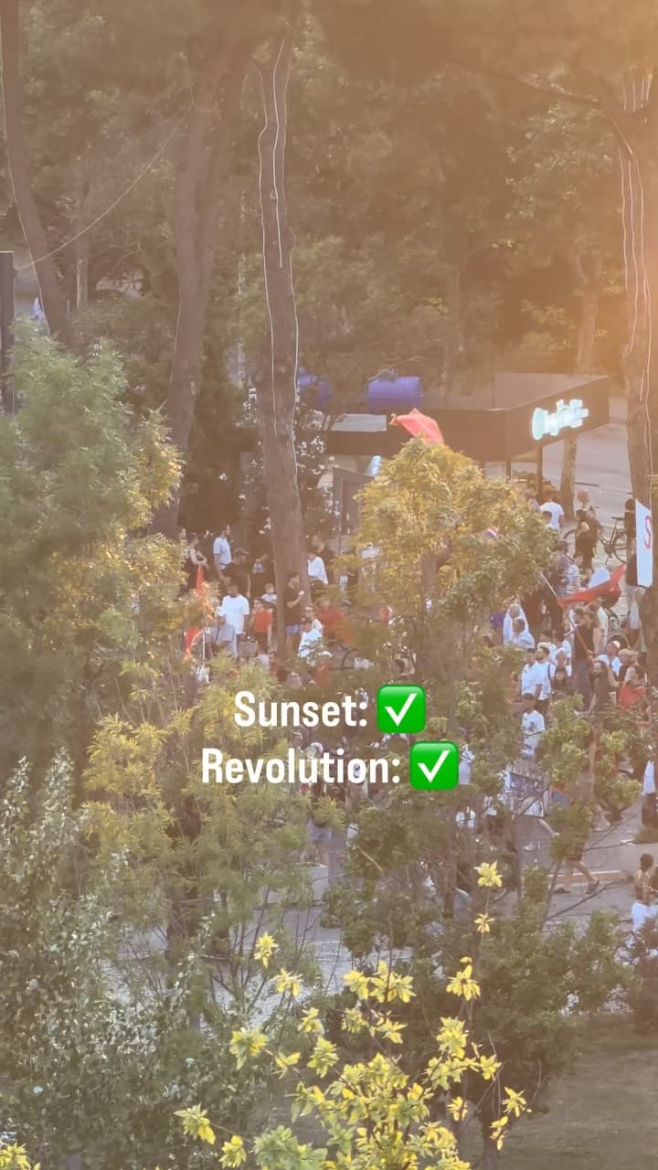 We just came to watch sunset on Pyramid… and accidentally got into „Flamingo…