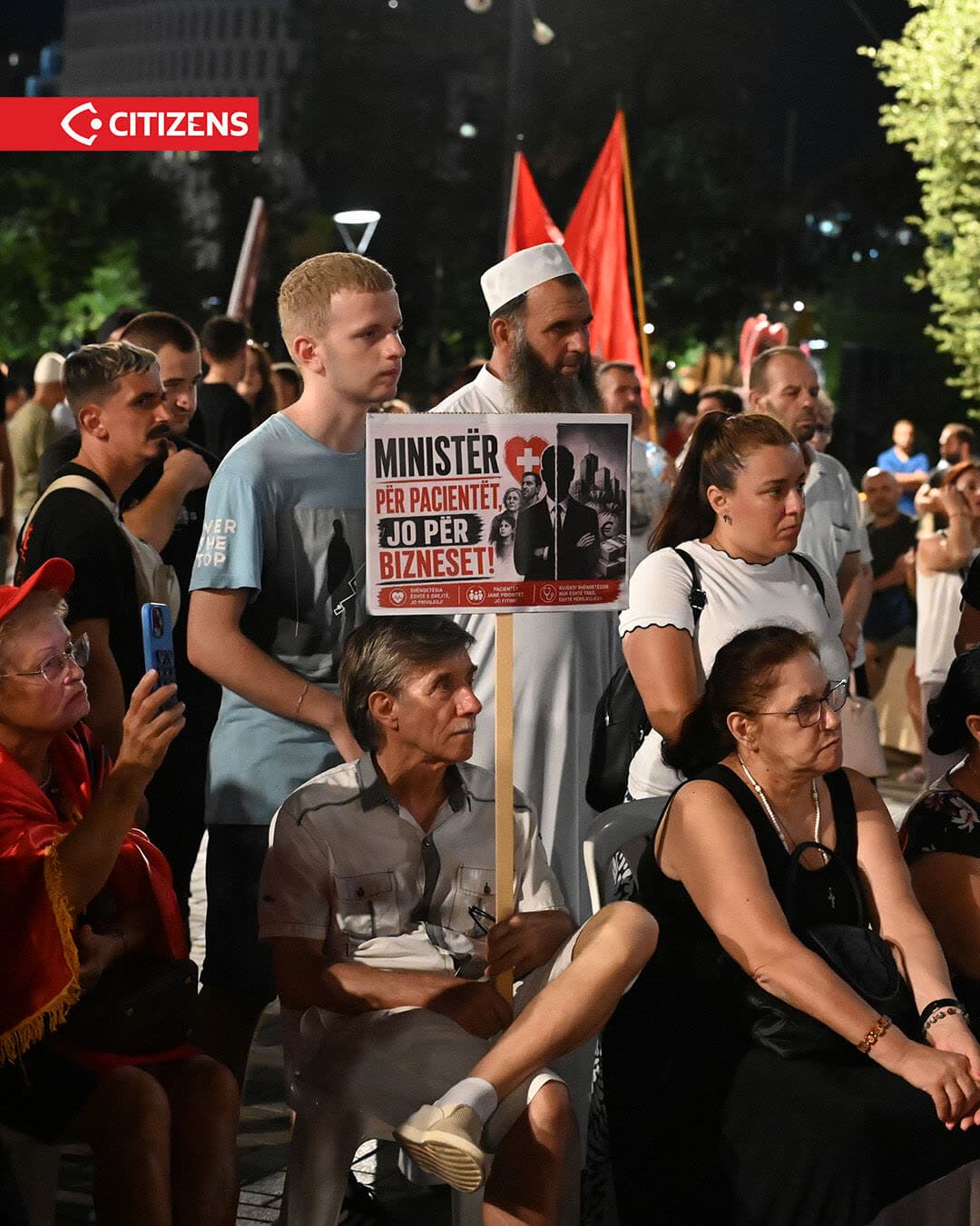 Në ditën e 96-të të protestës qytetarët kërkuan lirimin e aktivistëve të… (frame 4)