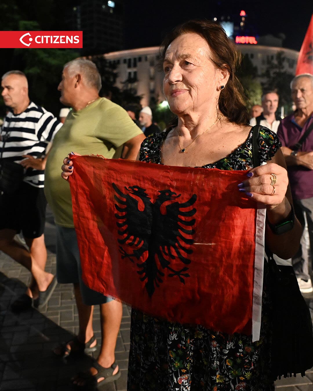 Për 90 ditë rresht bulevardi “Dëshmorët e Kombit” është kthyer në sheshin e… (frame 3)