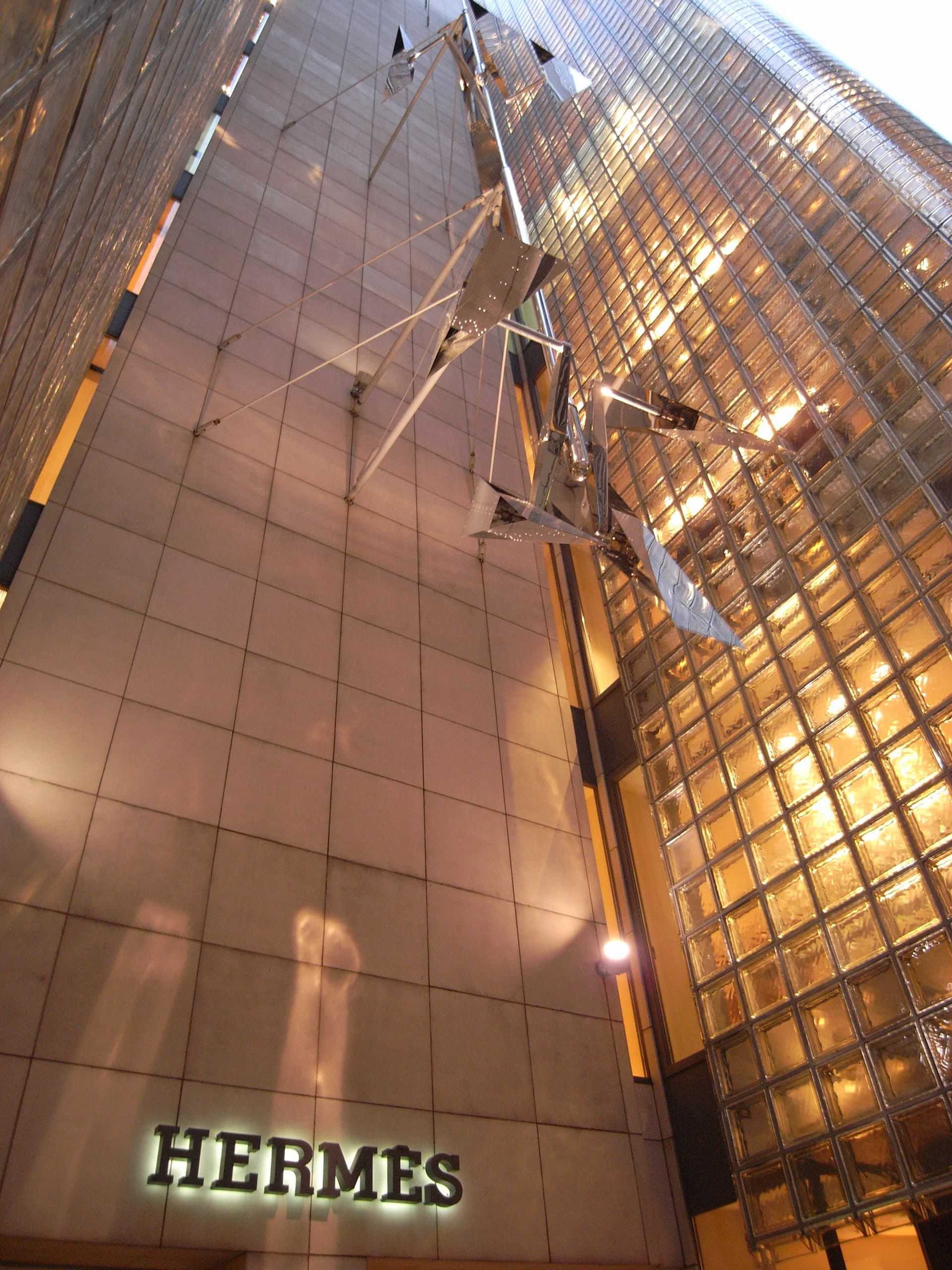 Maison Hermès, Ginza