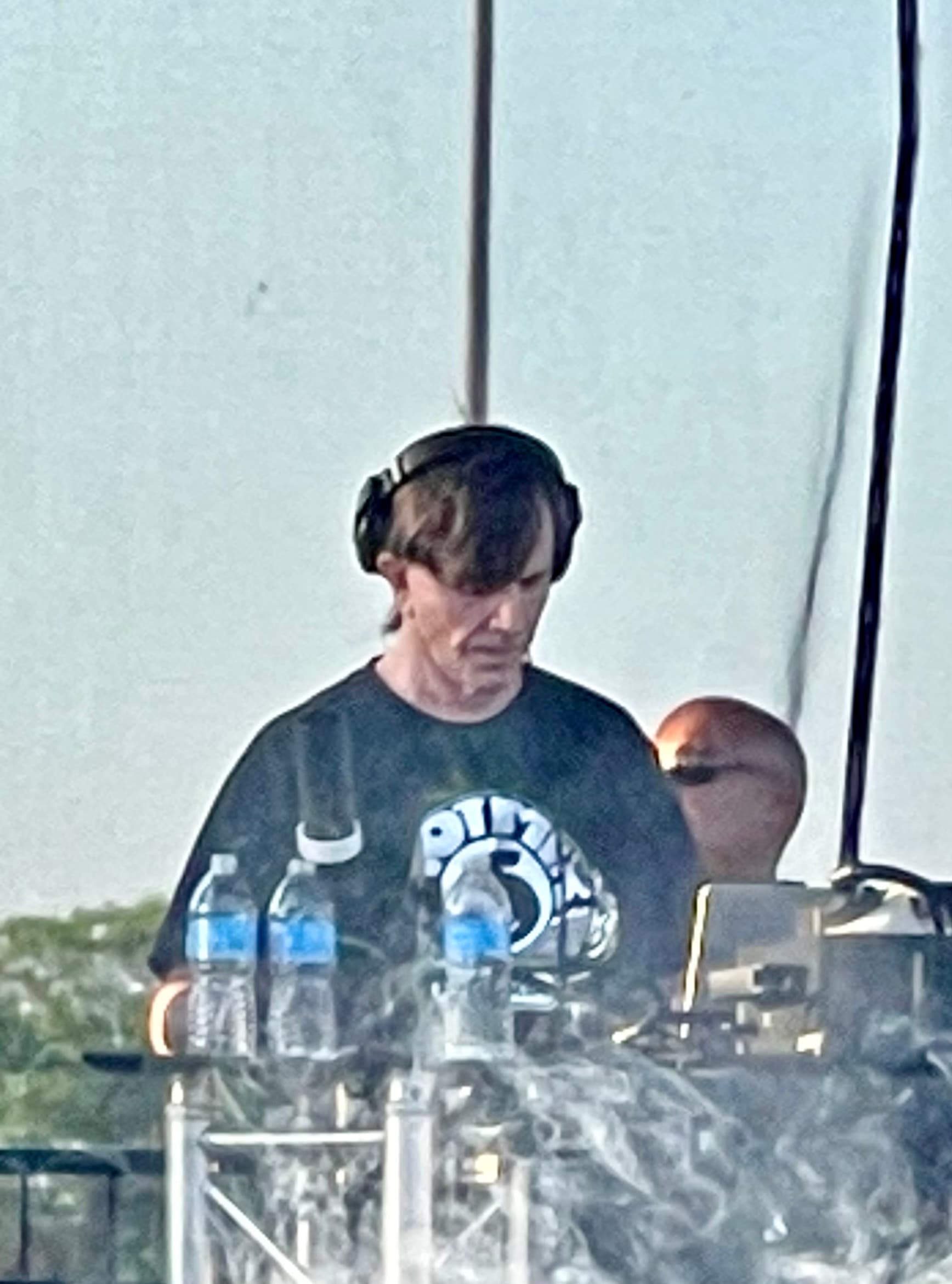 Mickey Mixin Oliver behind the decks