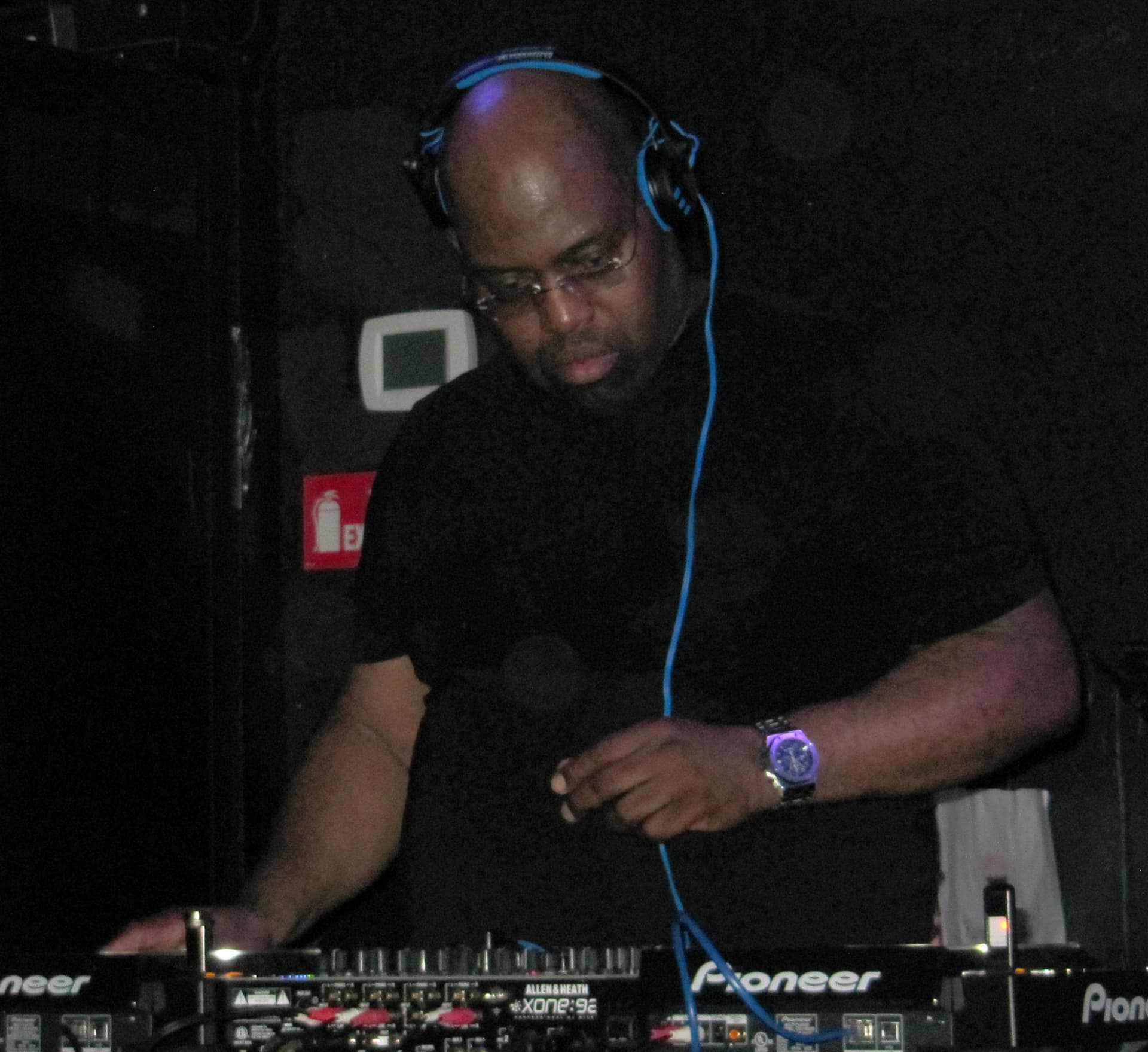 Frankie Knuckles at the decks