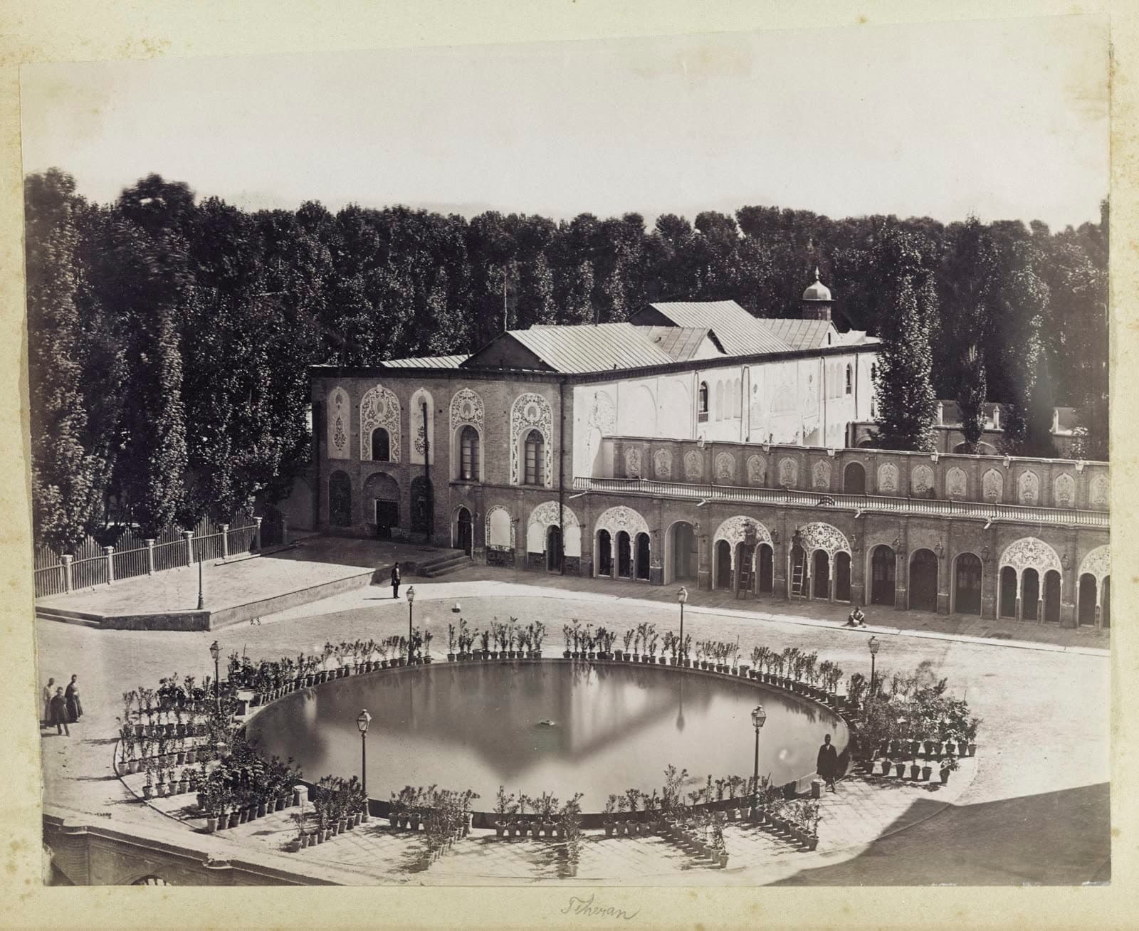 Square with a fountain outside the house of Zell-e Soltan, Tehran