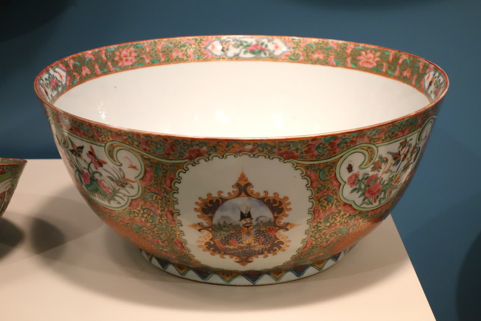 Bowl with portraits of Naser al-Din Shah and his two sons, Chinese porcelain