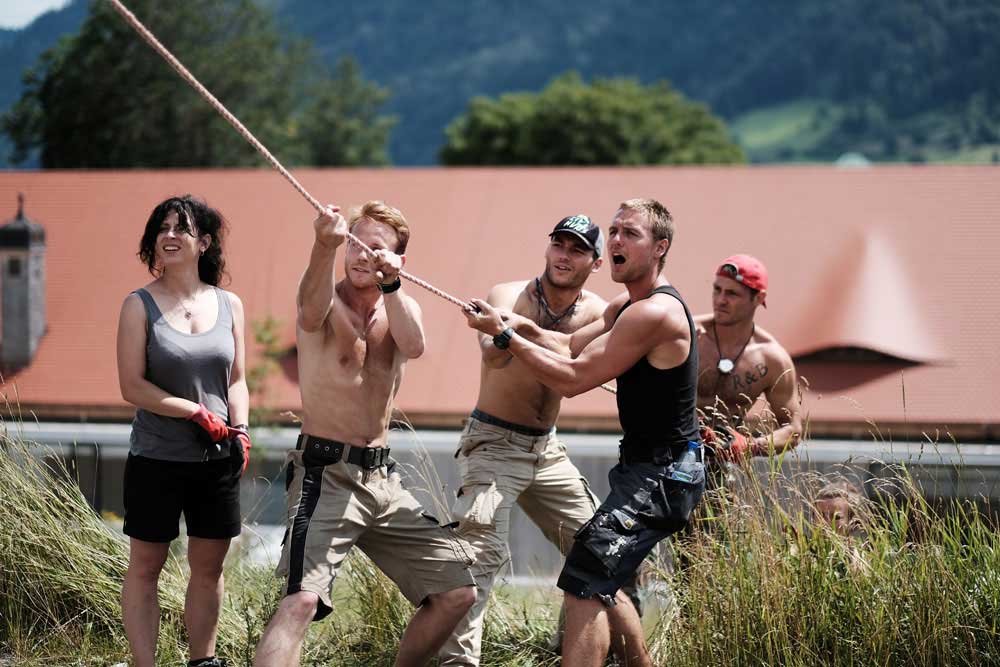 Volunteers build the Summer Course