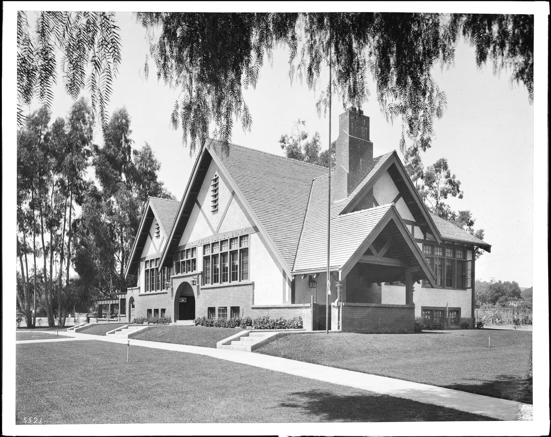 Exterior view of the Hollywood Branch of the Los Angeles Public Library (the Norman F. M…