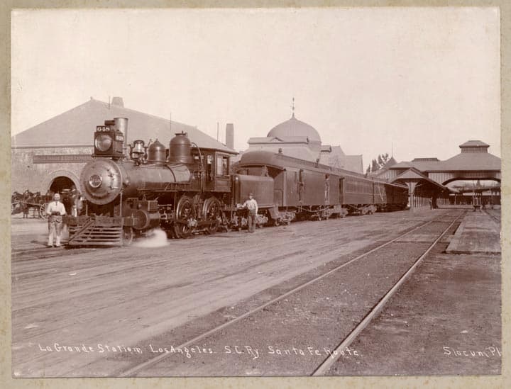 La Grande Station