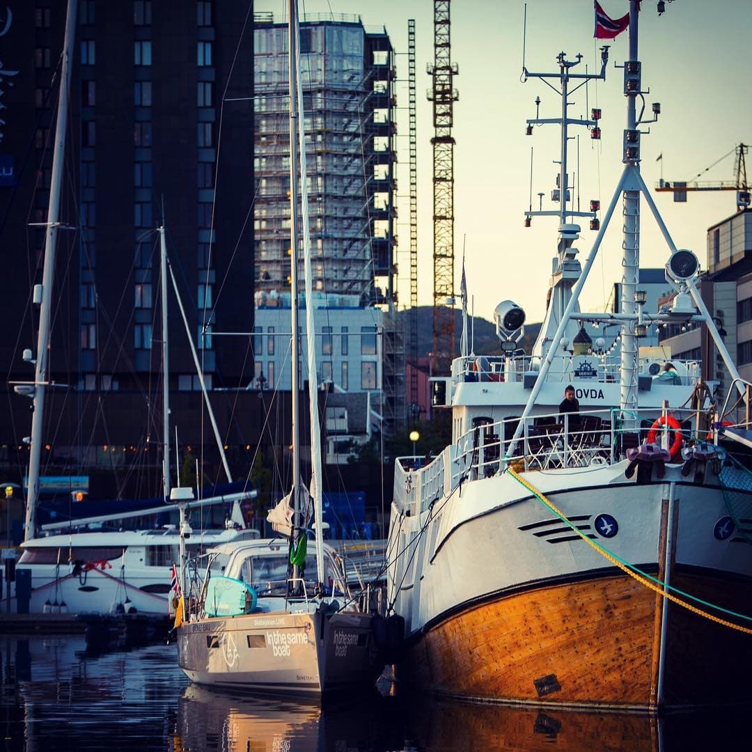 Our sailboat «Live» longside with, ready for seminar about marine…
