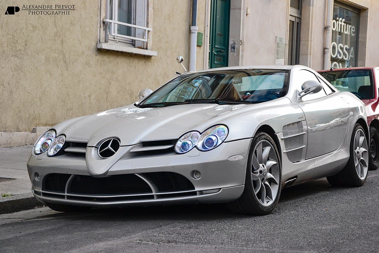 The Mercedes-Benz SLR McLaren (2003)