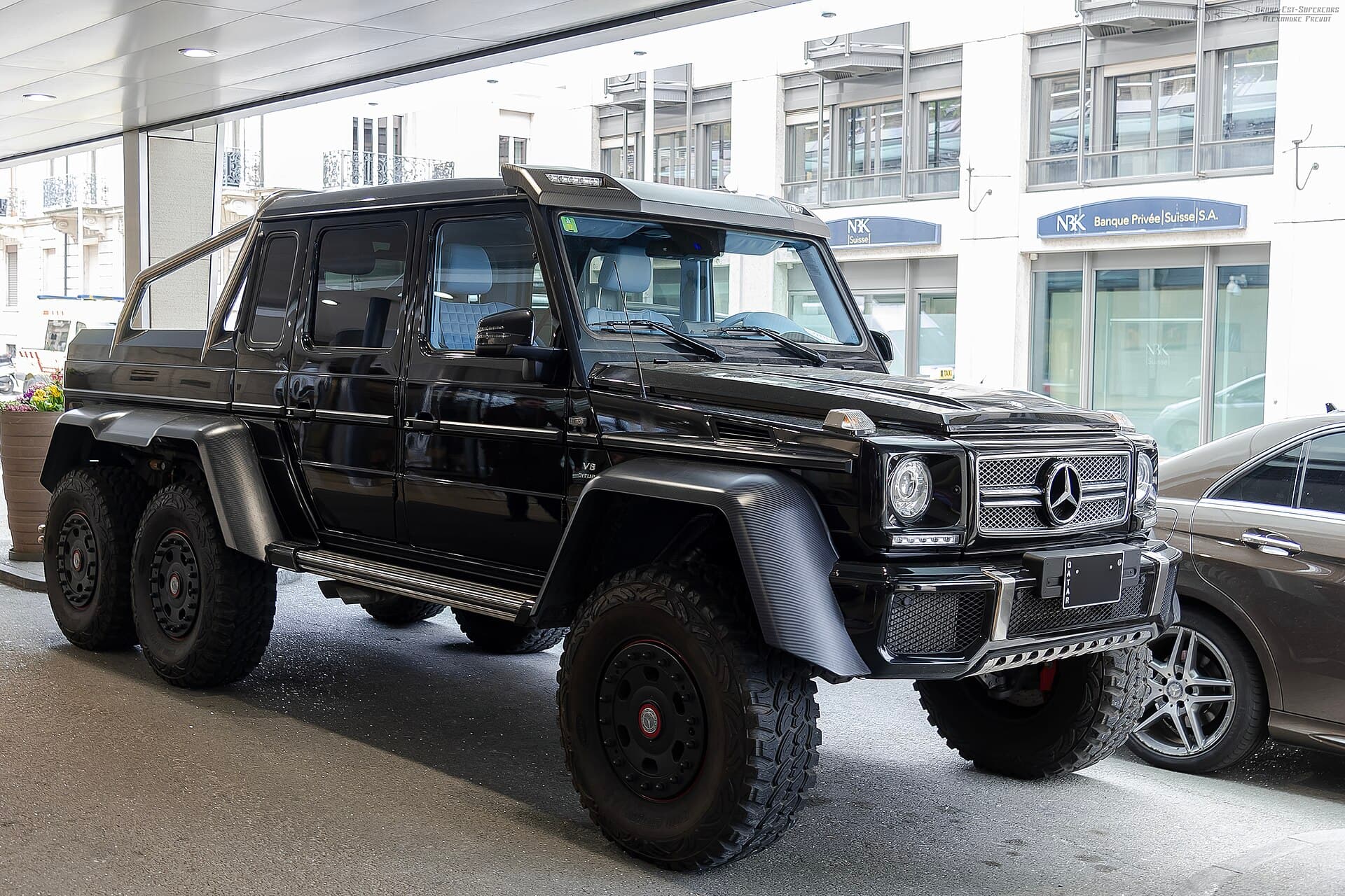 G 63 AMG 6x6, three axles