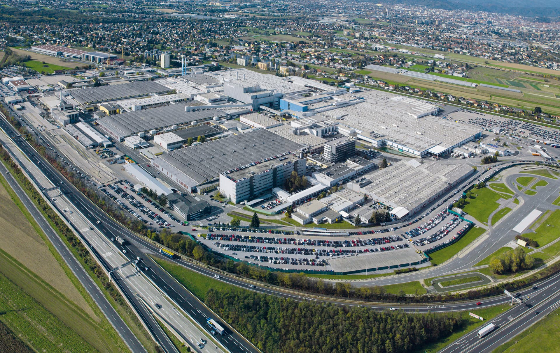Magna Steyr Graz, 2018