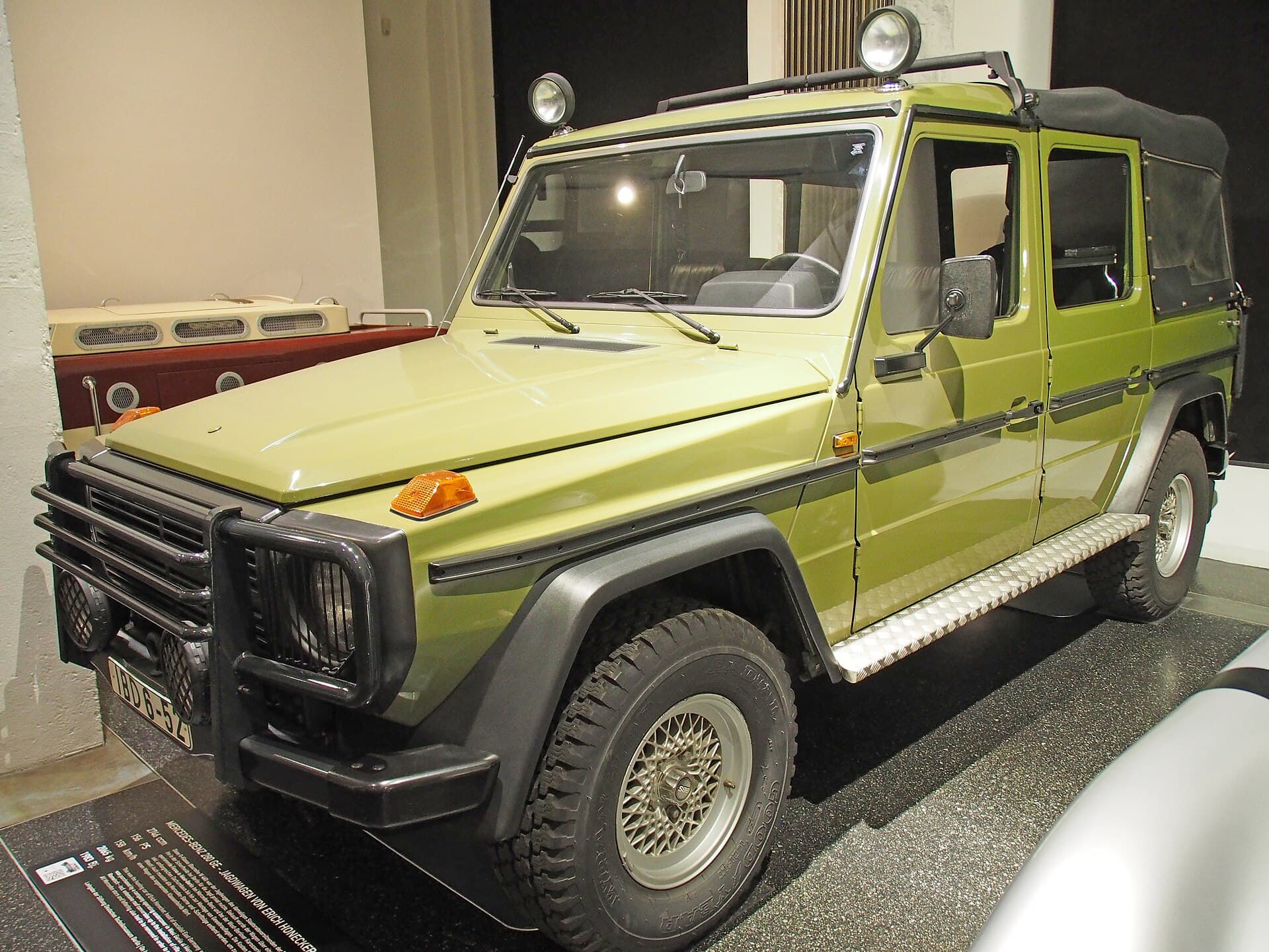280 GE, the petrol six