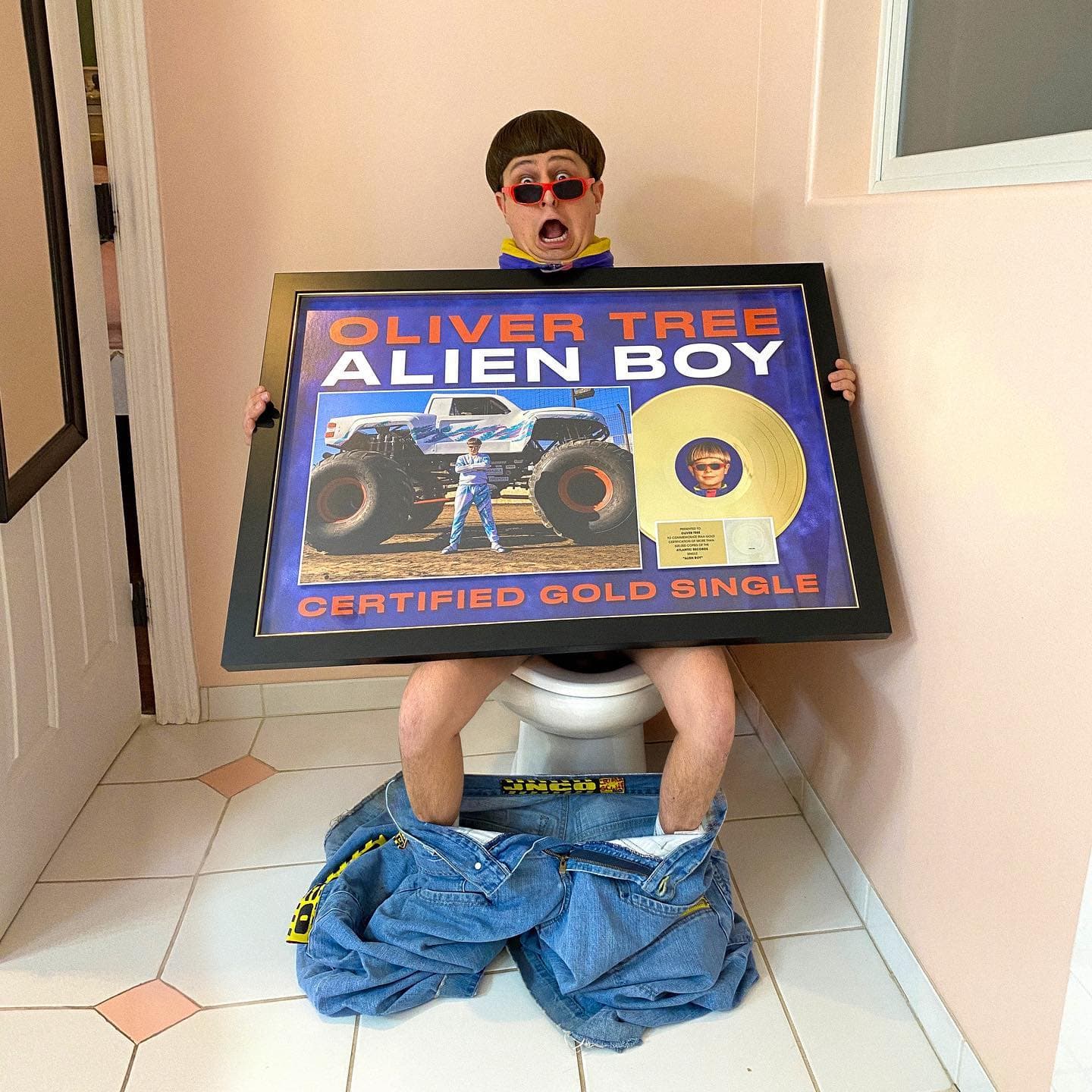 Alien boy came out 2 years ago today. It was my first music video as Oliver Tree (4/7)