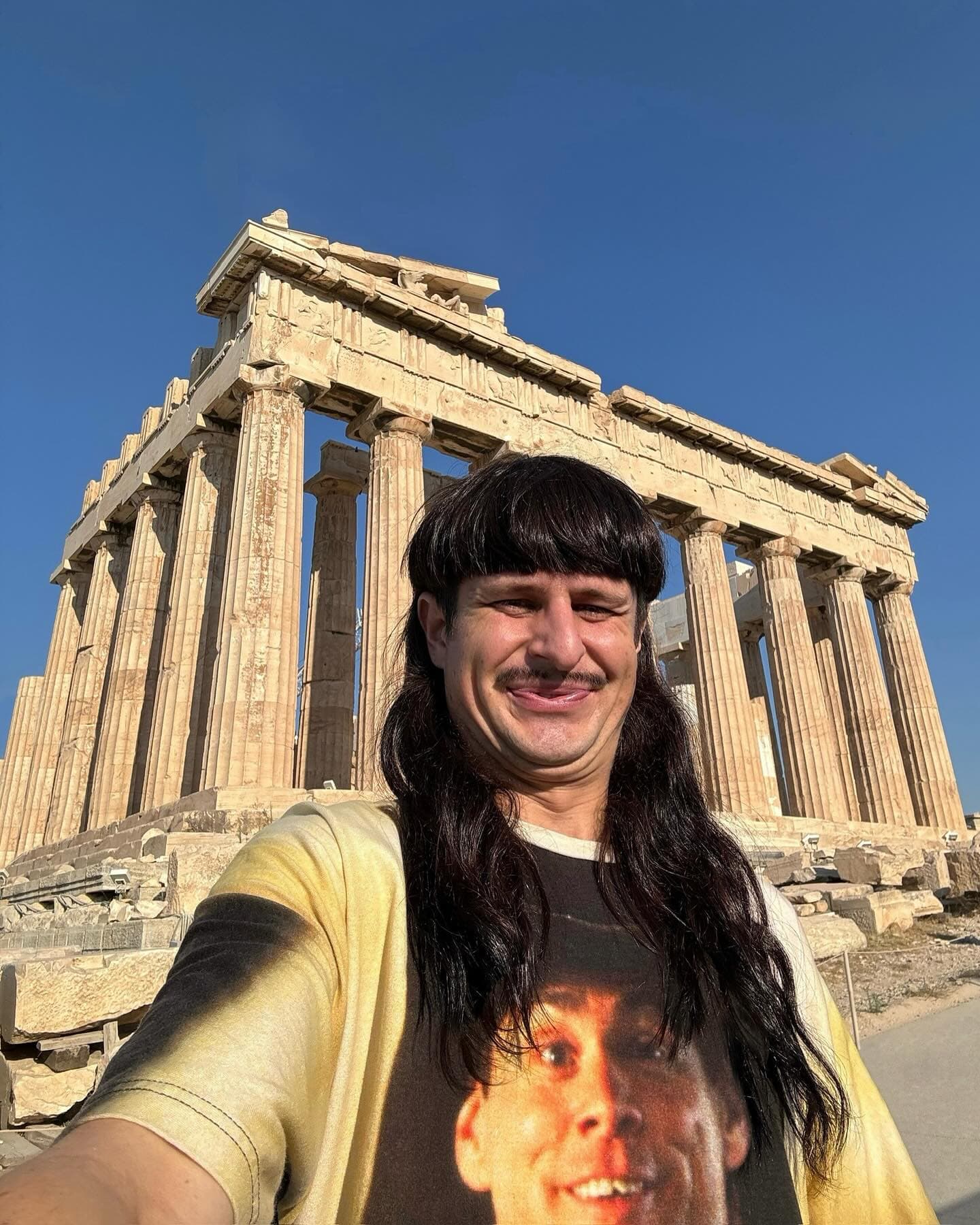 I spent this past year traveling to 72 different countries across all 7 continen (4/10)