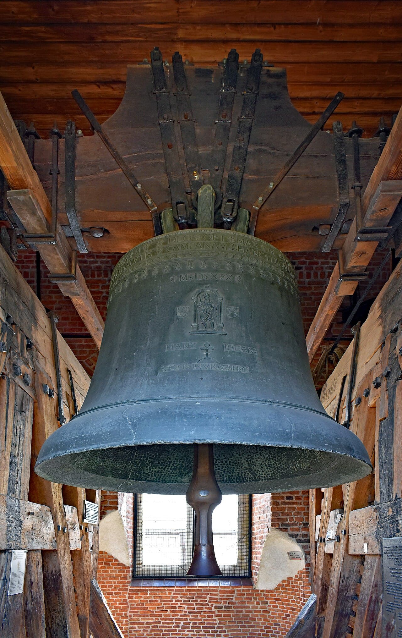 Zygmunt Bell Cast